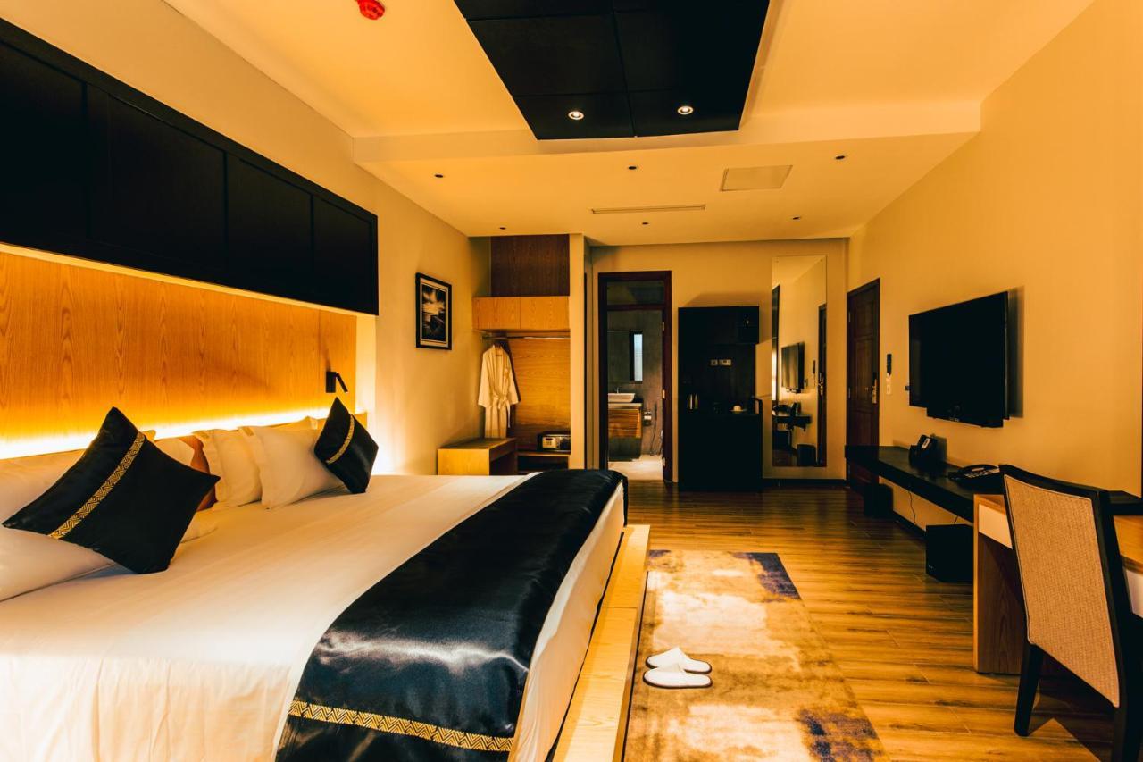 Blackwood Boutique Hotel And Apartments Darüsselam Dış mekan fotoğraf