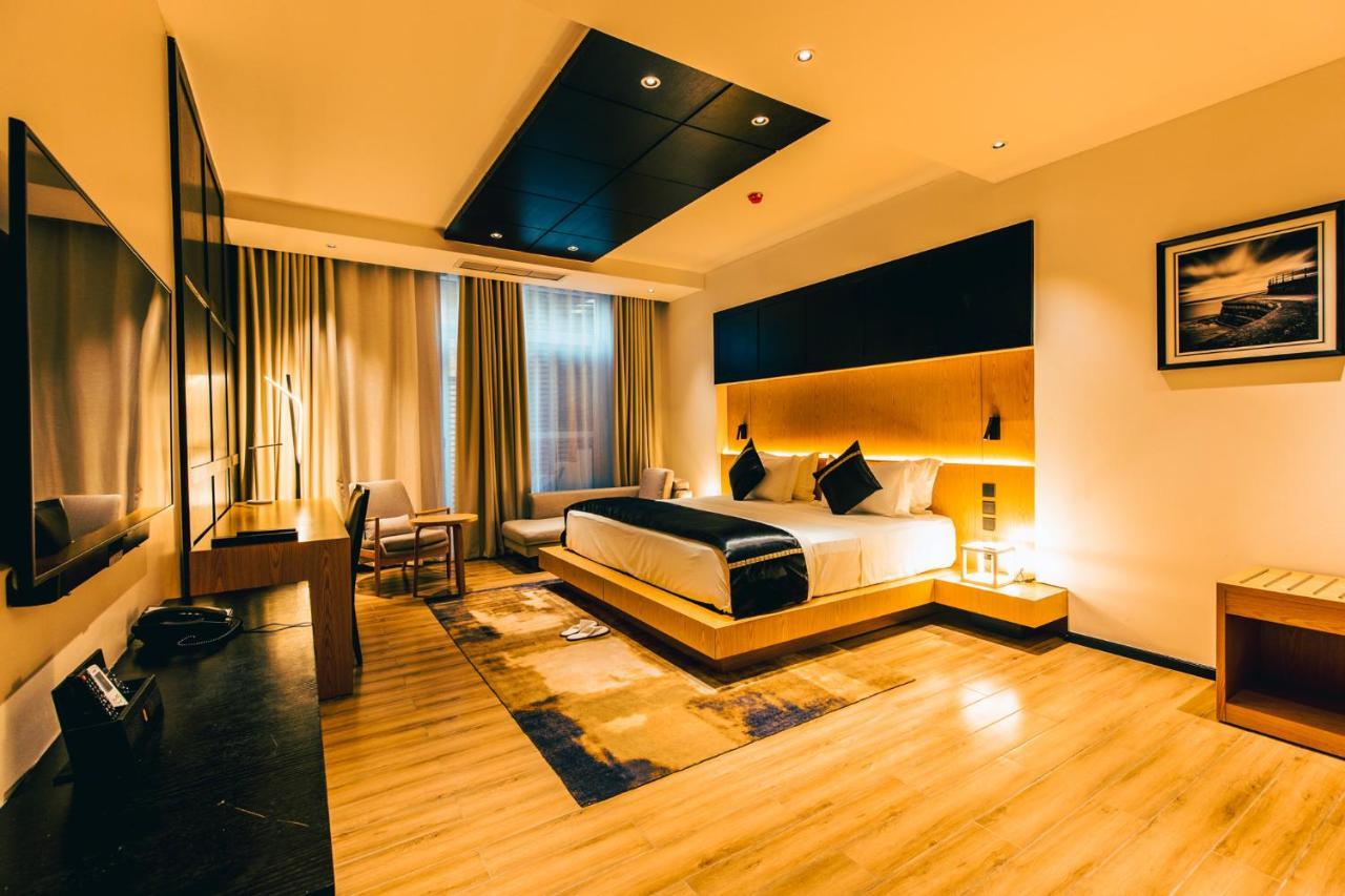 Blackwood Boutique Hotel And Apartments Darüsselam Dış mekan fotoğraf